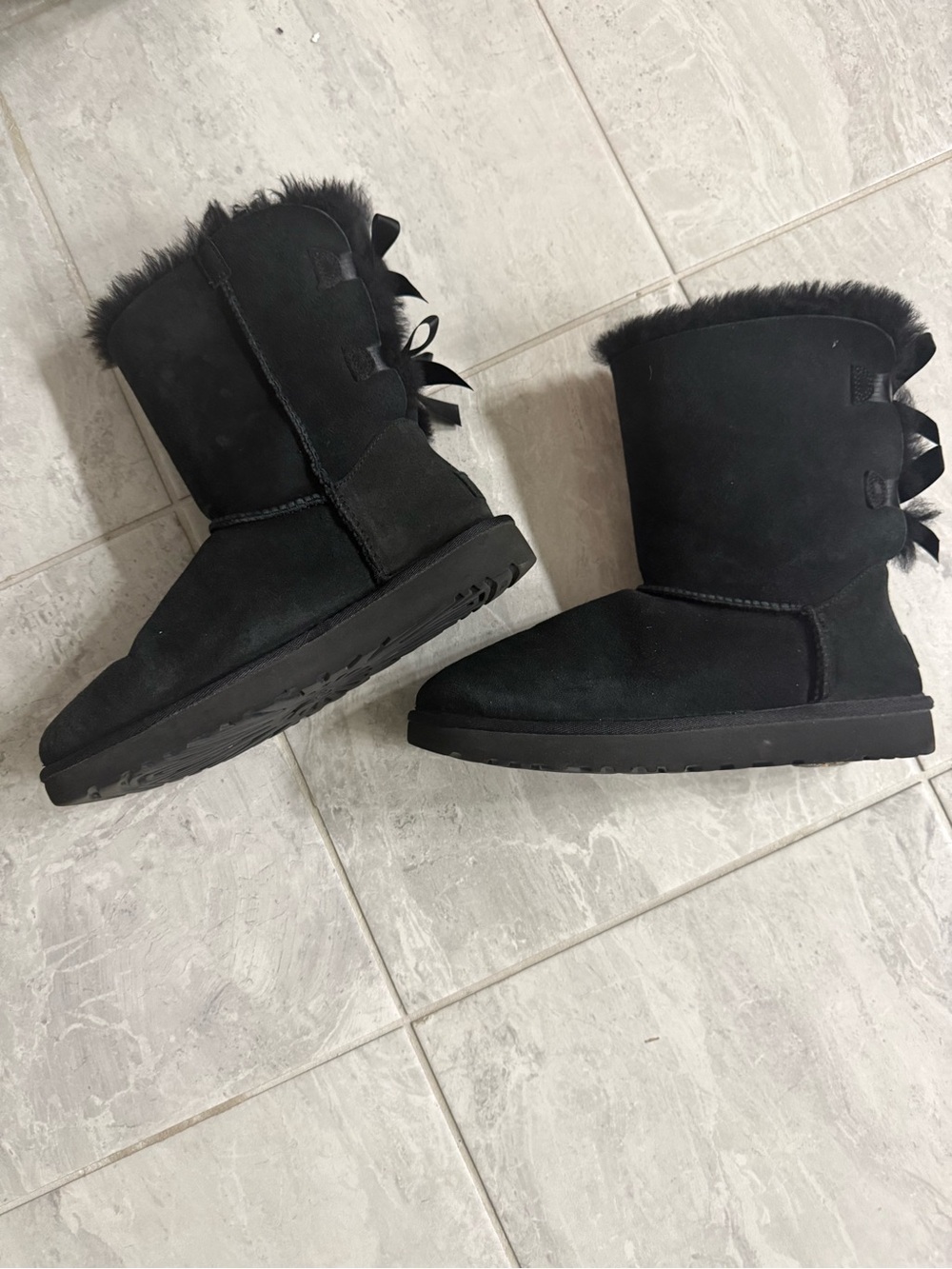 UGG Mid Bow Boots (size 9)